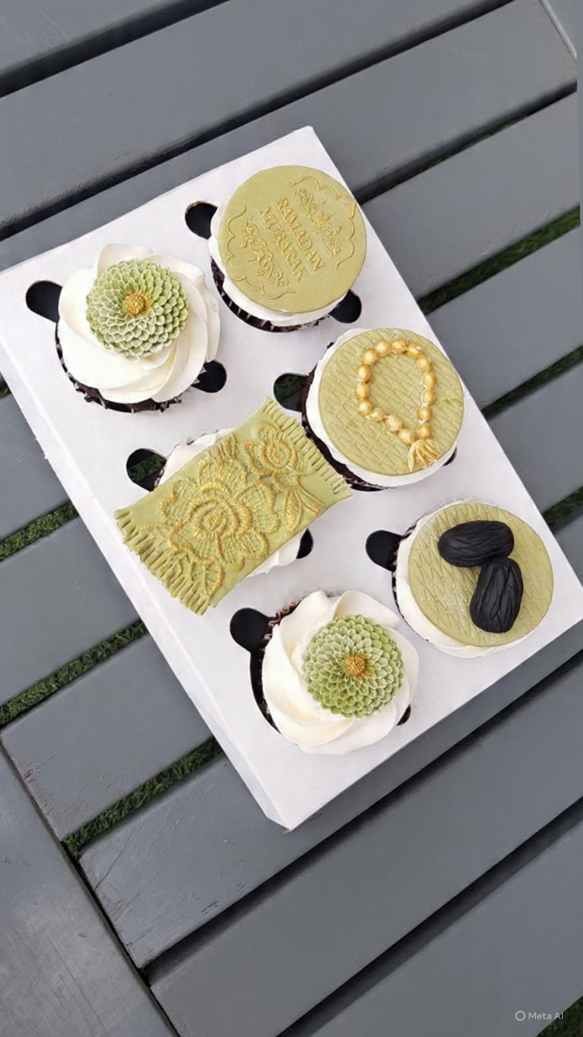 Moonlit Ramadan Cupcakes