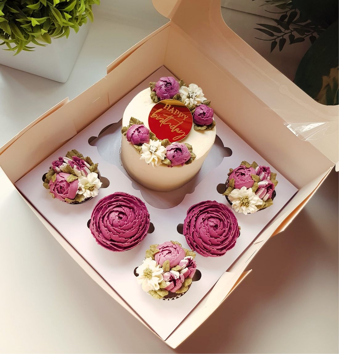 Luxe FloralĀ Cake Set