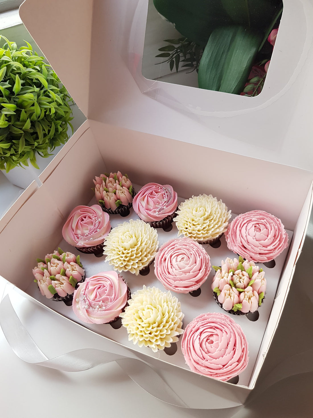 Pink Lagoon Cupcakes