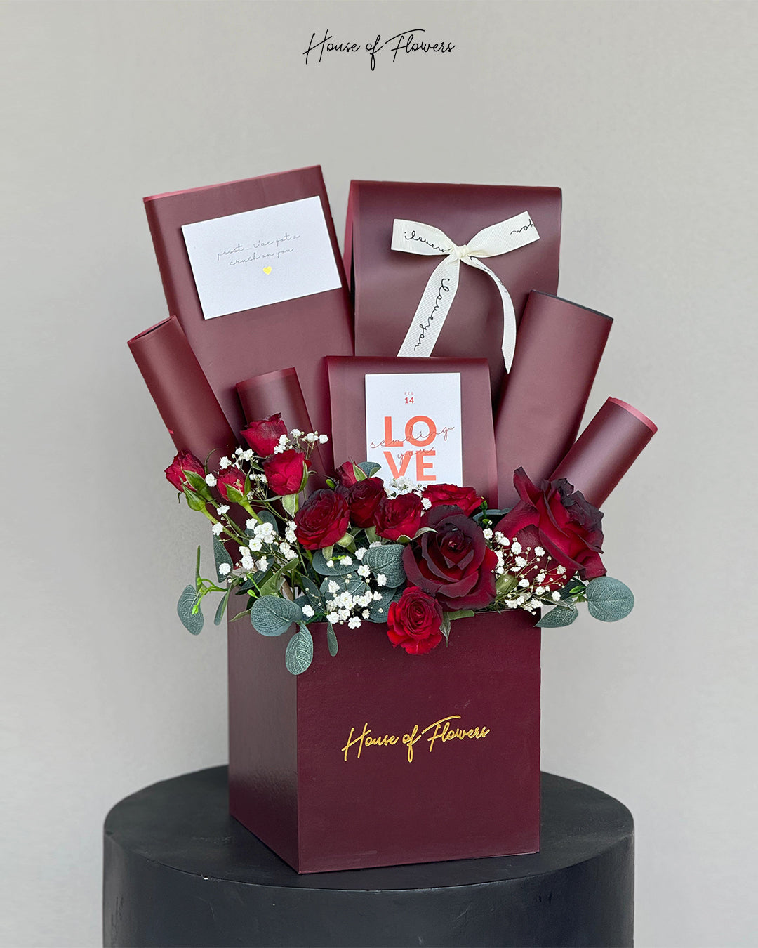 valentine’s day, flower shop, gifting shop, gift baskets, red roses, love, lahore, karachi