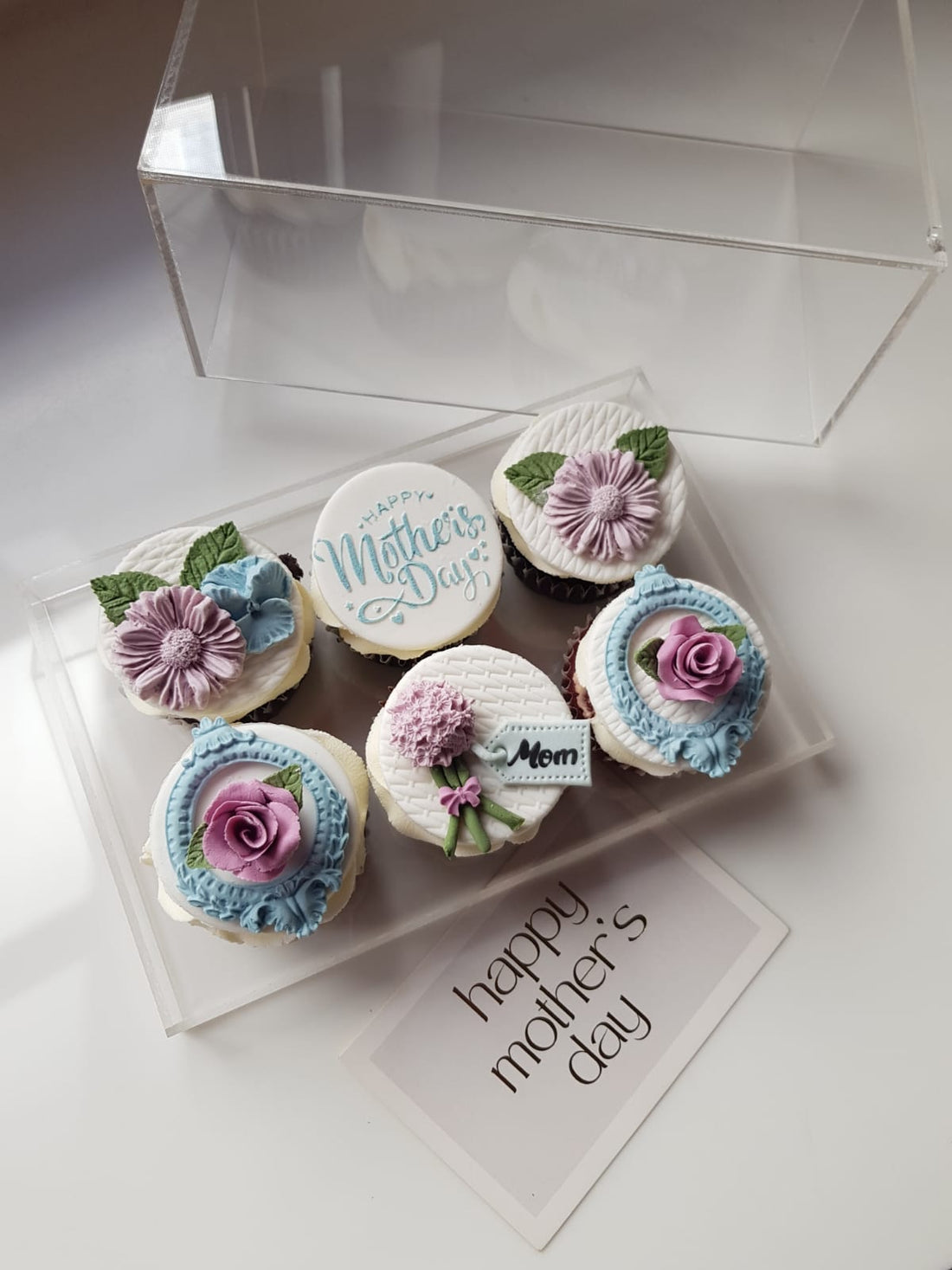 Mother’s Day Luxury Floral Cupcakes